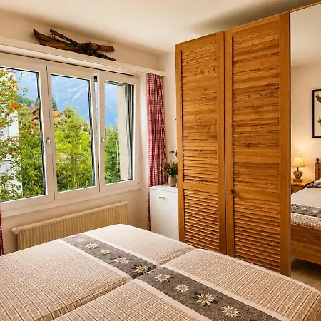 Cozy With And Mountain View *